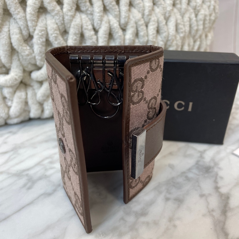 Gucci Keyholder - Picture 7 of 10